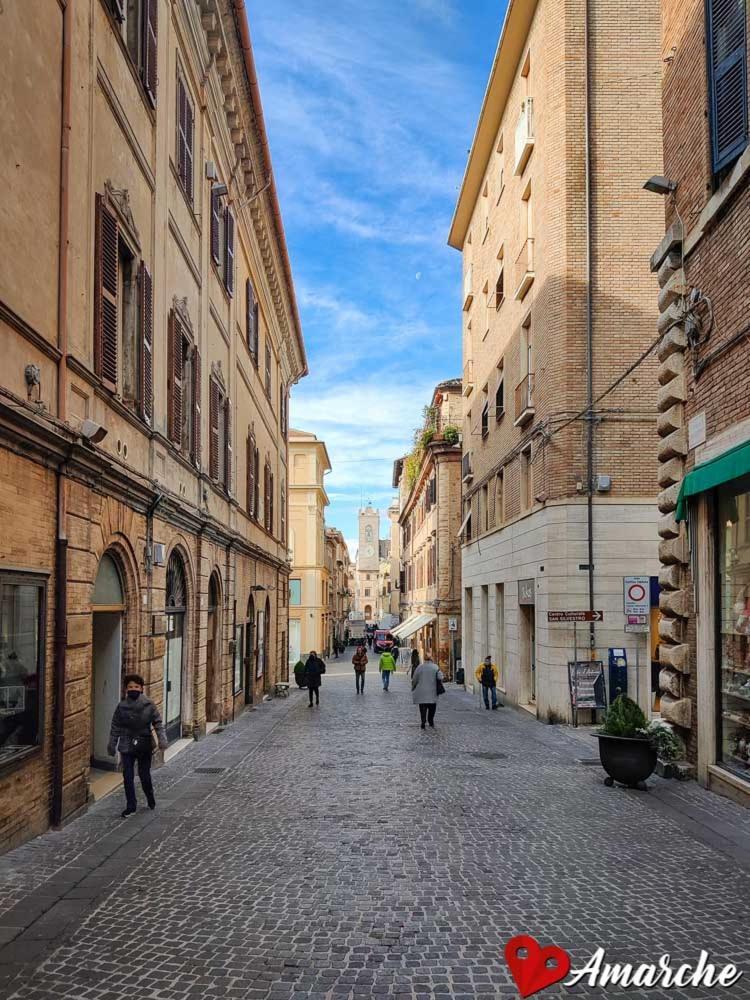 Osimo Nel Cuore Del Centro, Free Wi-Fi E Netflixアパートメント エクステリア 写真