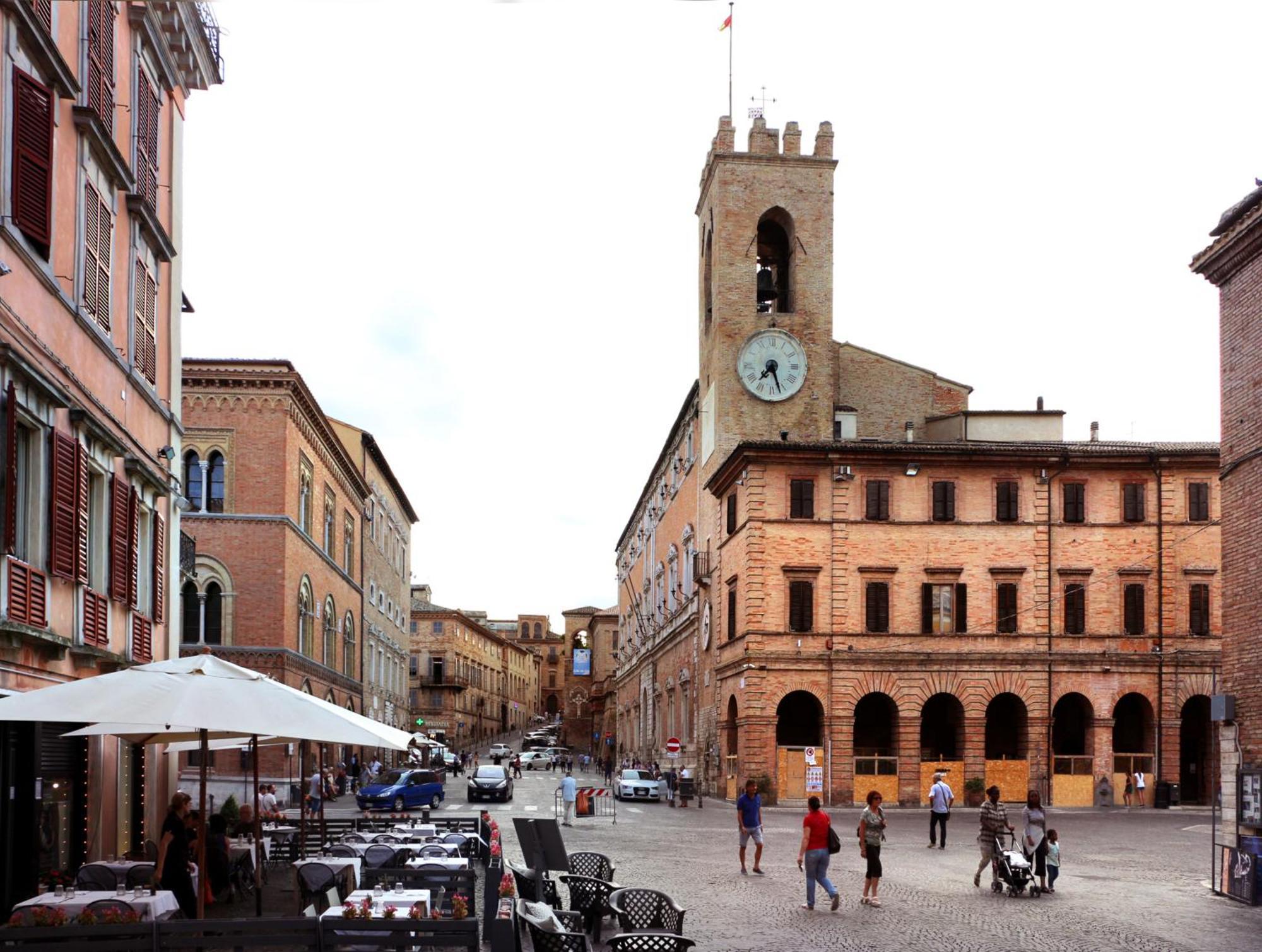 Osimo Nel Cuore Del Centro, Free Wi-Fi E Netflixアパートメント エクステリア 写真